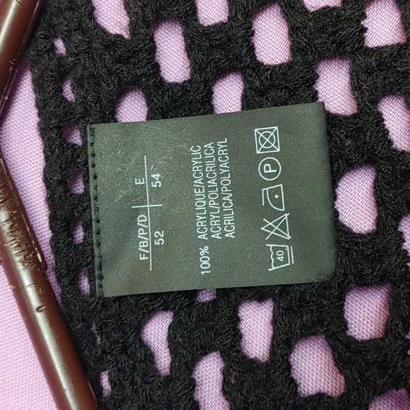 Vest - Picture 2 of 2